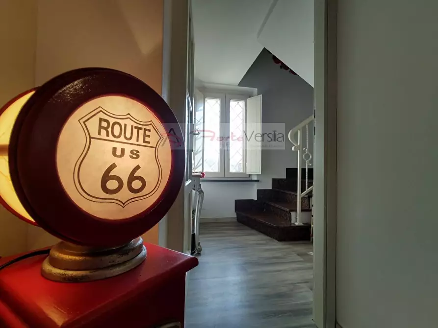 Immagine 1 di Appartamento in vendita  a Camaiore