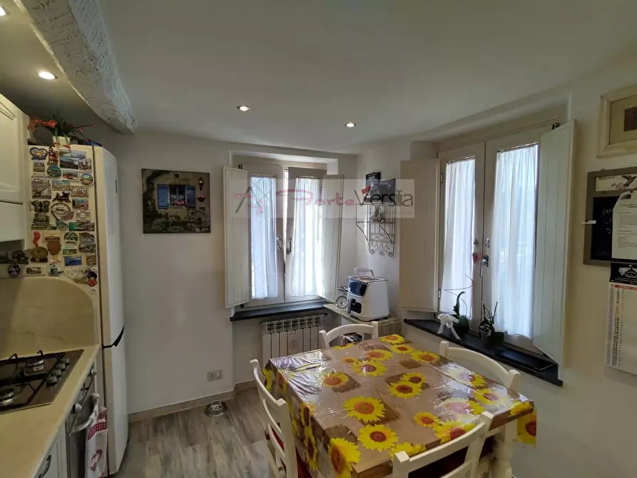 Immagine 13 di Appartamento in vendita  a Camaiore