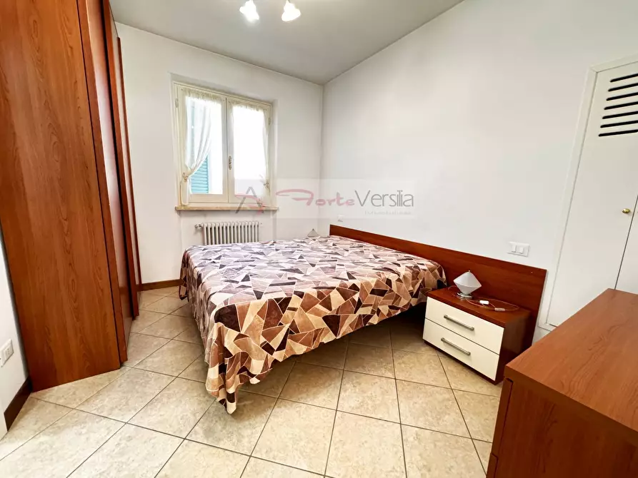 Immagine 8 di Villa in vendita  a Forte Dei Marmi