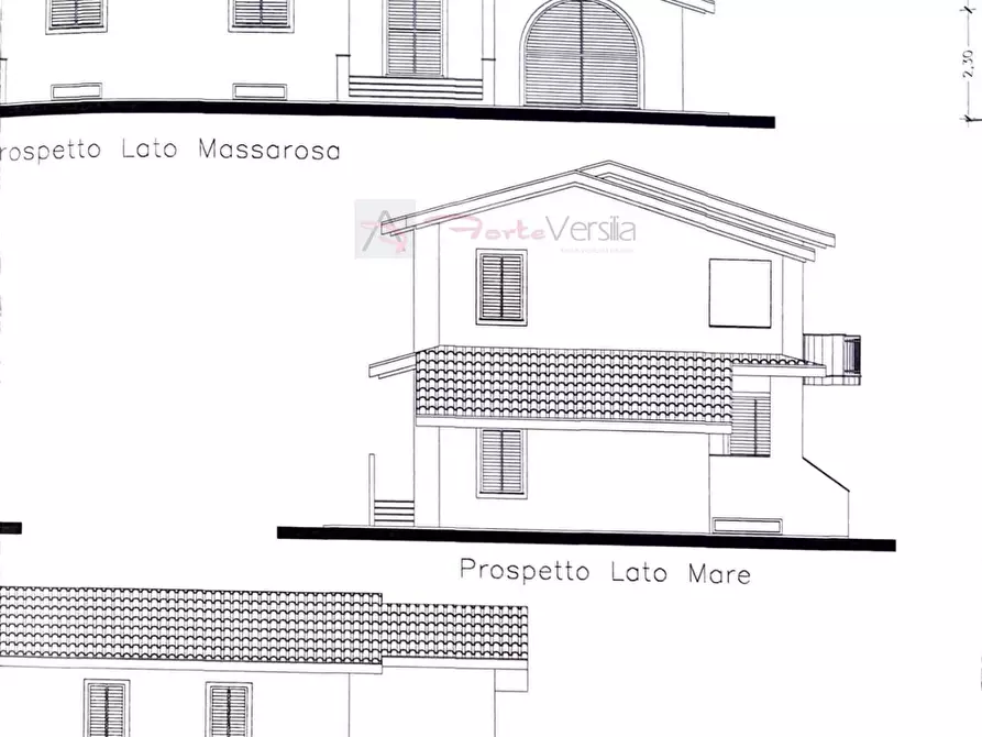 Immagine 4 di Casa indipendente in vendita  a Camaiore