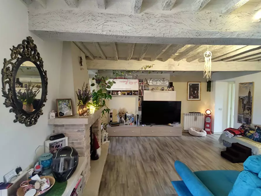 Immagine 3 di Appartamento in vendita  a Camaiore