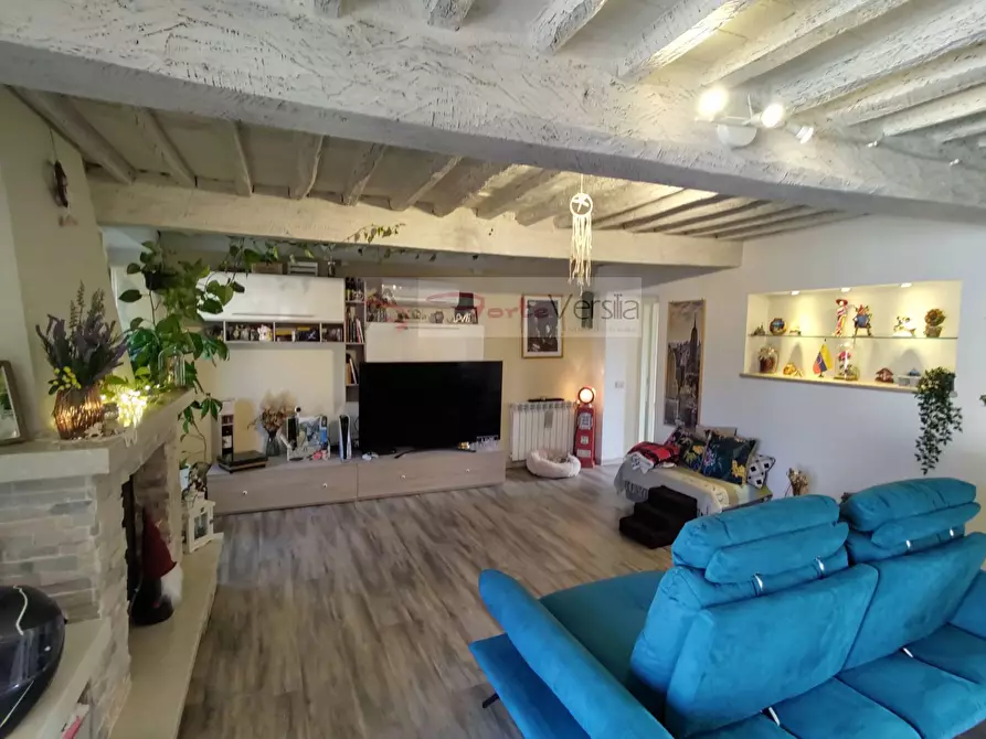 Immagine 4 di Appartamento in vendita  a Camaiore