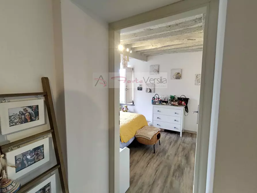 Immagine 16 di Appartamento in vendita  a Camaiore