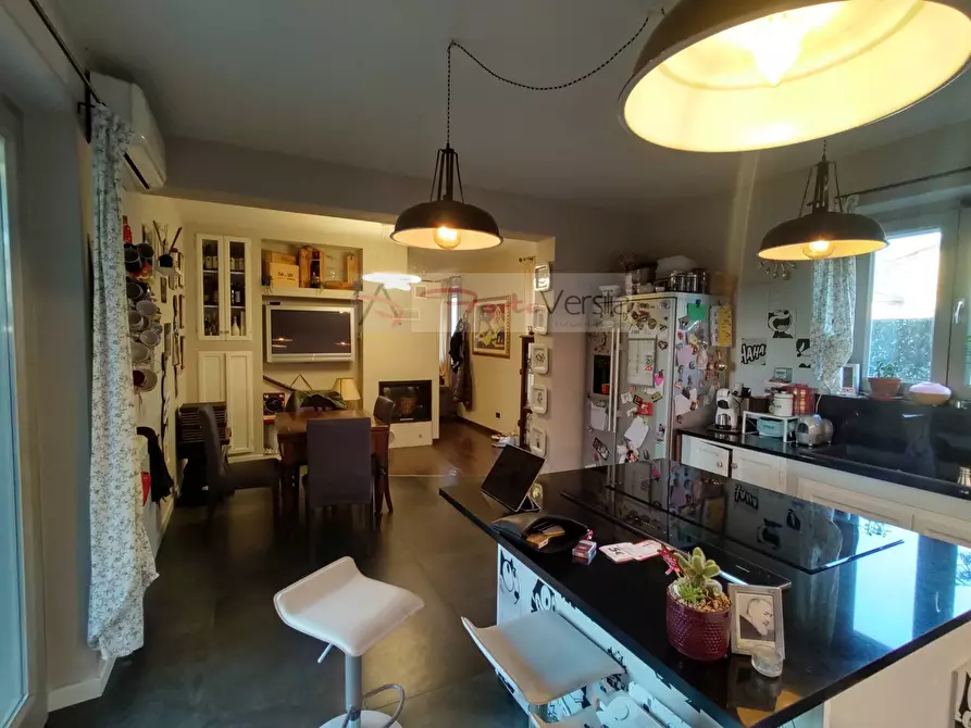 Immagine 3 di Casa indipendente in vendita  a Massarosa