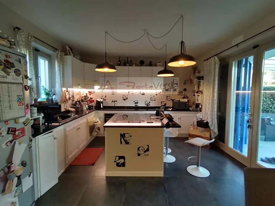 Immagine 1 di Casa indipendente in vendita  a Massarosa