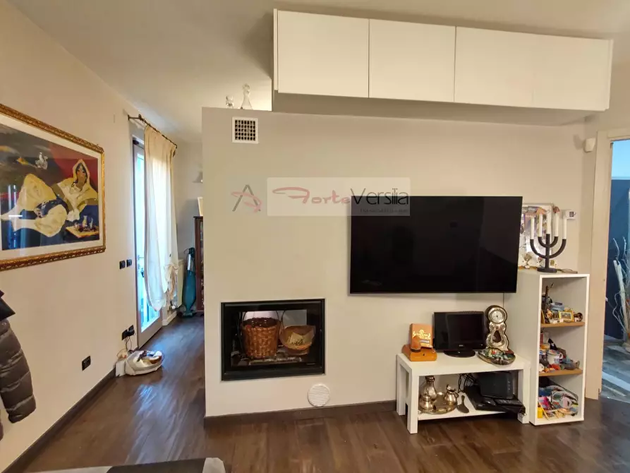 Immagine 9 di Casa indipendente in vendita  a Massarosa