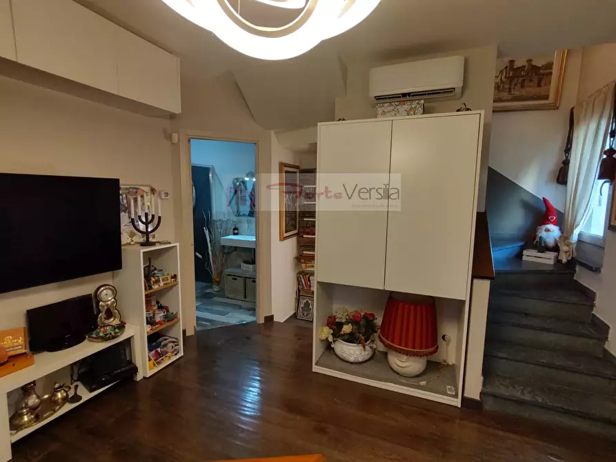 Immagine 10 di Casa indipendente in vendita  a Massarosa