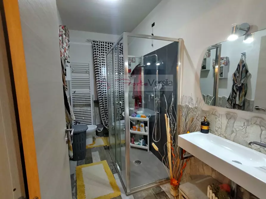 Immagine 15 di Casa indipendente in vendita  a Massarosa