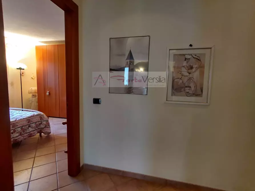 Immagine 12 di Villa in vendita  a Aulla