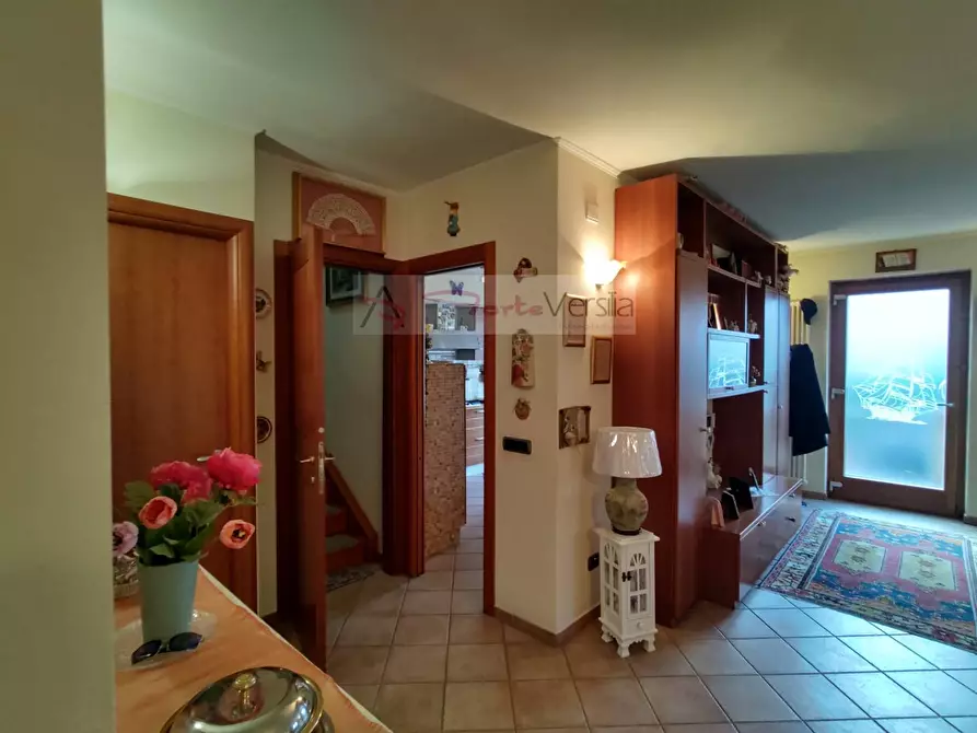 Immagine 5 di Villa in vendita  a Aulla