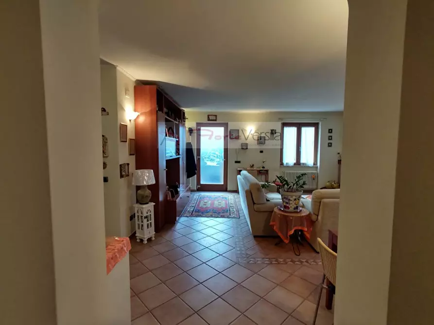 Immagine 11 di Villa in vendita  a Aulla