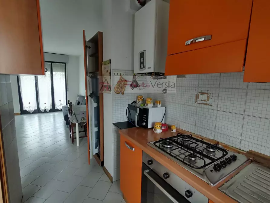 Immagine 6 di Appartamento in vendita  a Massa