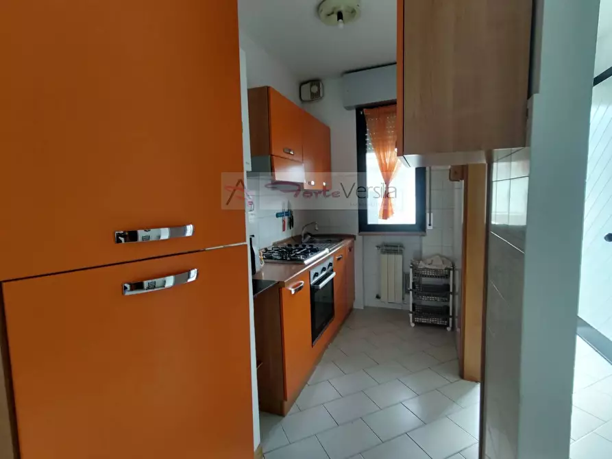 Immagine 5 di Appartamento in vendita  a Massa