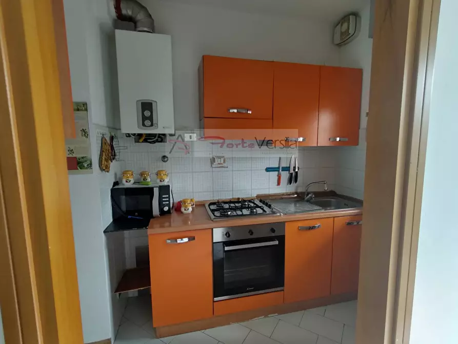 Immagine 7 di Appartamento in vendita  a Massa