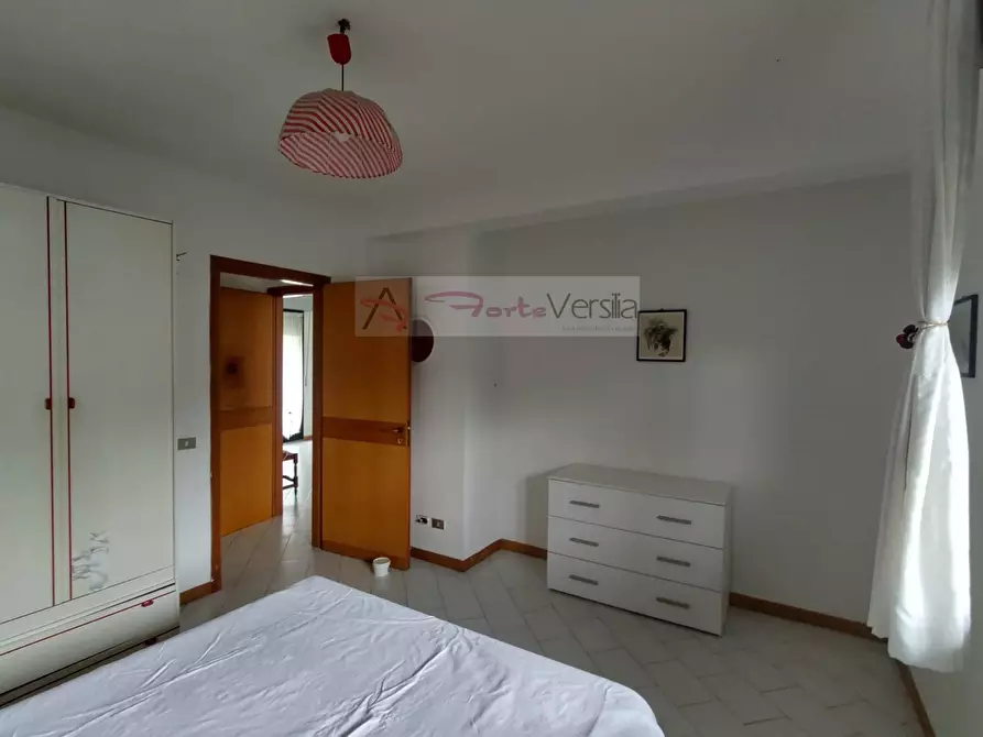 Immagine 11 di Appartamento in vendita  a Massa