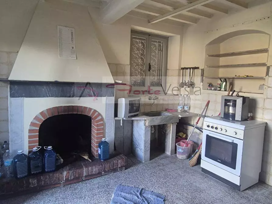 Immagine 12 di Rustico / casale in vendita  a Seravezza