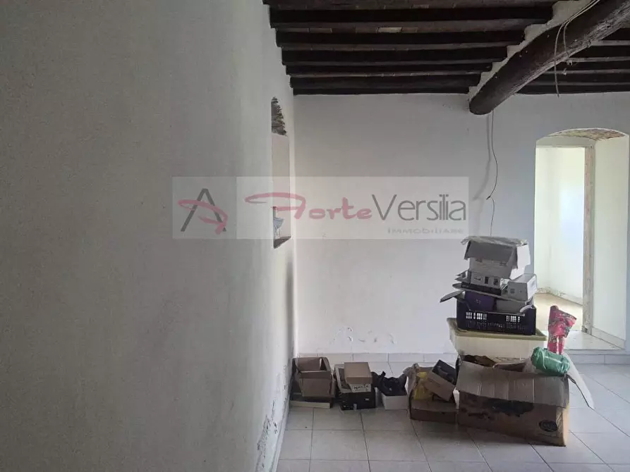 Immagine 13 di Rustico / casale in vendita  a Seravezza