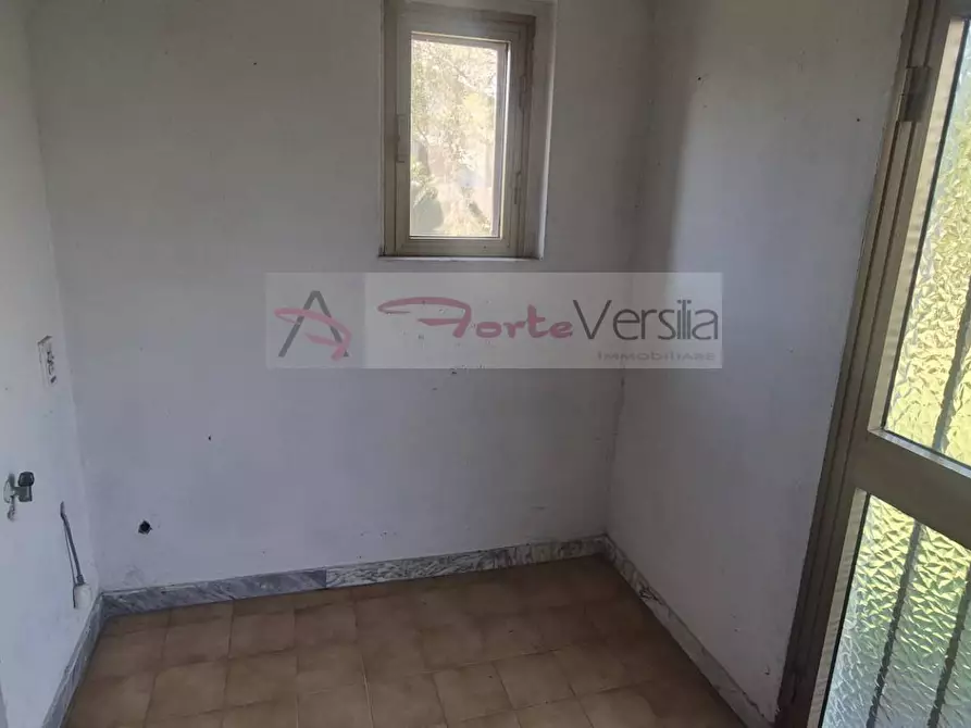 Immagine 17 di Rustico / casale in vendita  a Seravezza