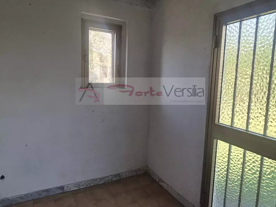 Immagine 18 di Rustico / casale in vendita  a Seravezza