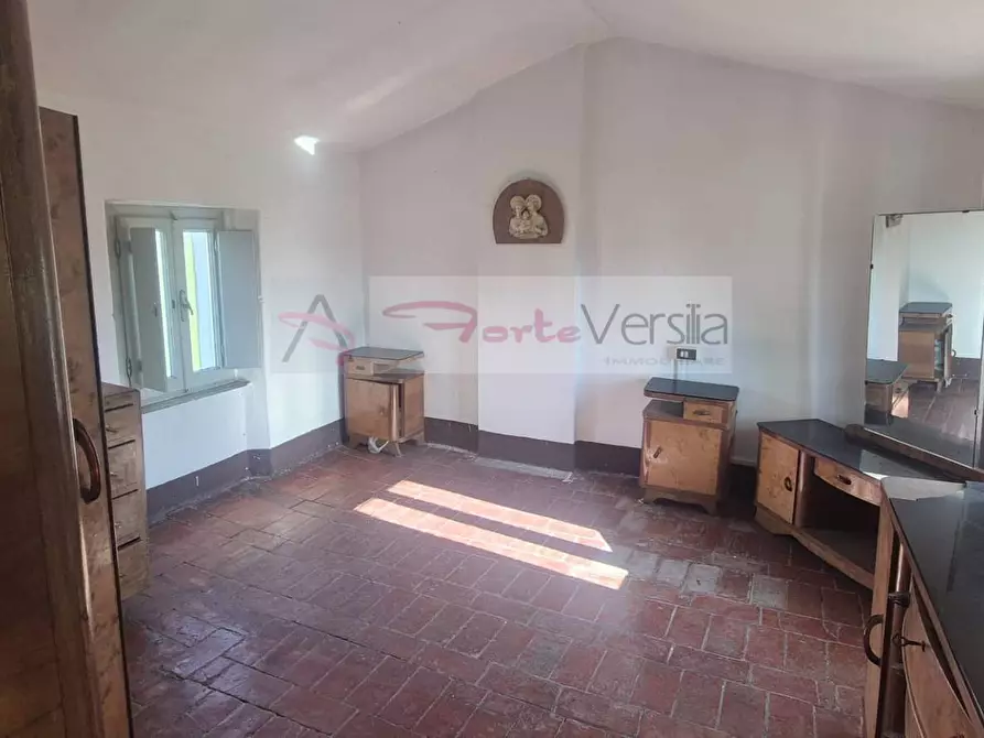 Immagine 20 di Rustico / casale in vendita  a Seravezza