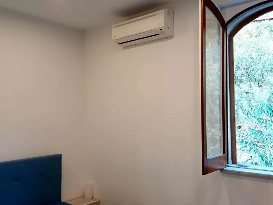 Immagine 5 di Appartamento in vendita  in via delle rimembranze a Giardini-Naxos