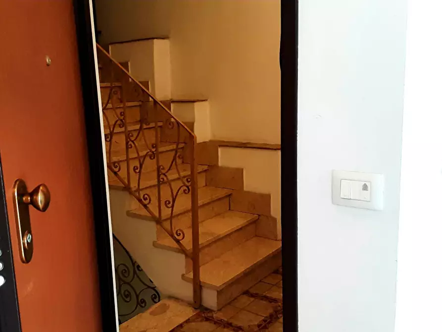 Immagine 30 di Appartamento in vendita  in via delle rimembranze a Giardini-Naxos