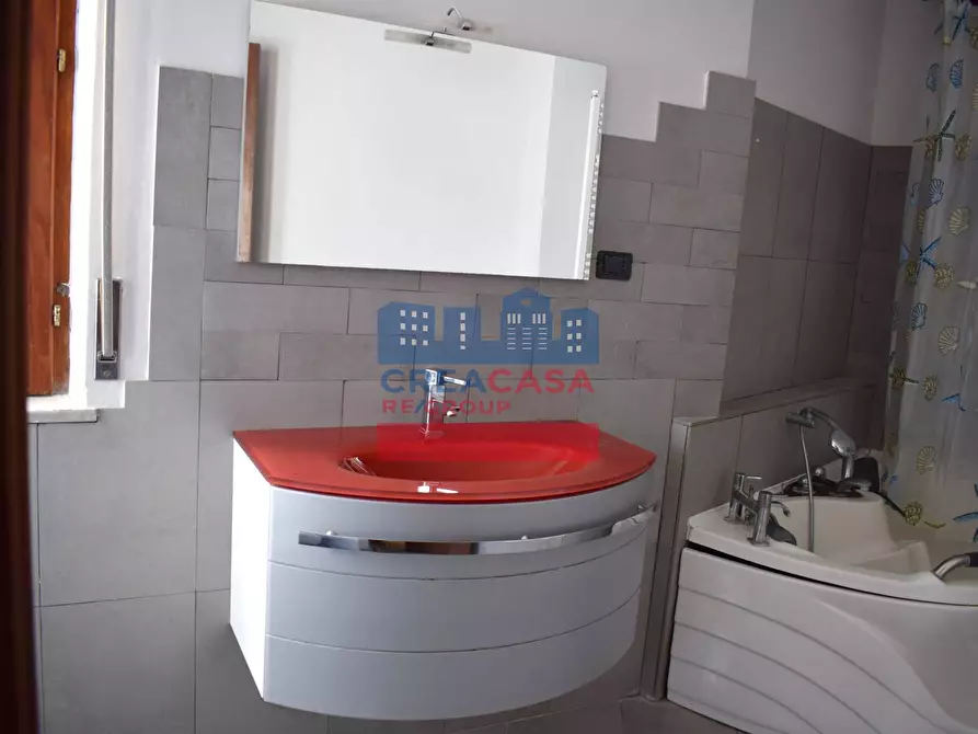 Immagine 21 di Appartamento in vendita  in Garibaldi a Calatabiano