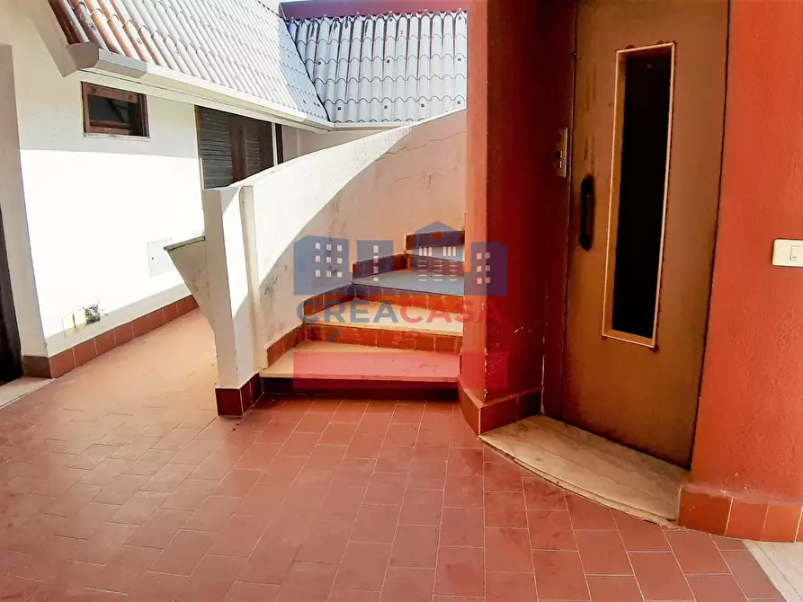 Immagine 19 di Appartamento in vendita  in Via Recanati a Giardini-Naxos