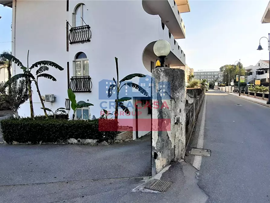 Immagine 28 di Appartamento in vendita  in Via Recanati a Giardini-Naxos