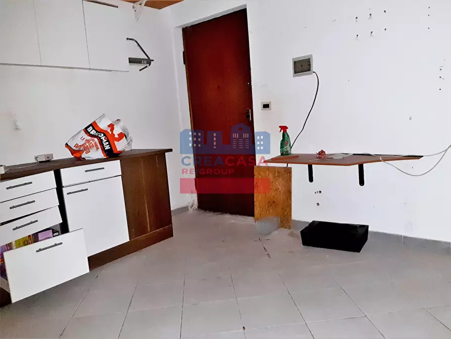 Immagine 13 di Locale commerciale in vendita  in Via Naxos a Giardini-Naxos