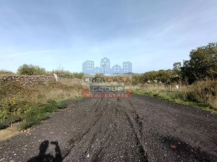 Immagine 25 di Terreno agricolo in vendita  in Contrada Arrigo a Linguaglossa