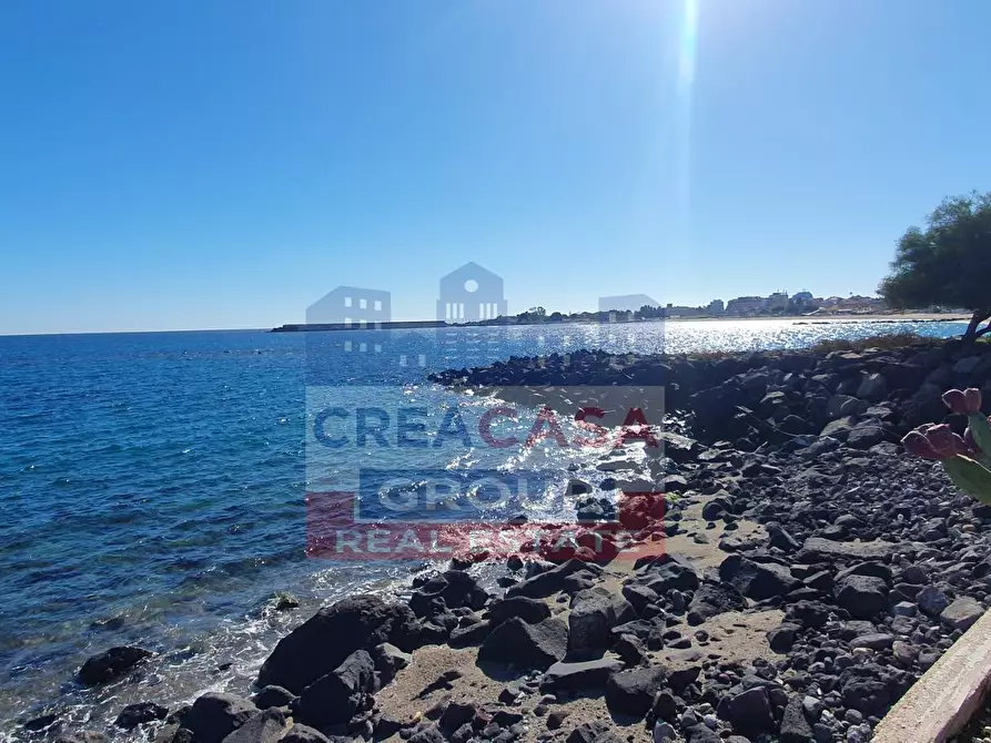 Immagine 4 di Appartamento in vendita  in via Naxos a Giardini-Naxos