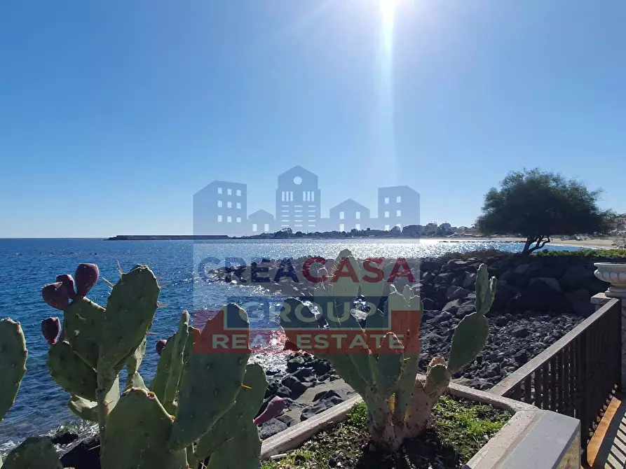 Immagine 5 di Appartamento in vendita  in via Naxos a Giardini-Naxos