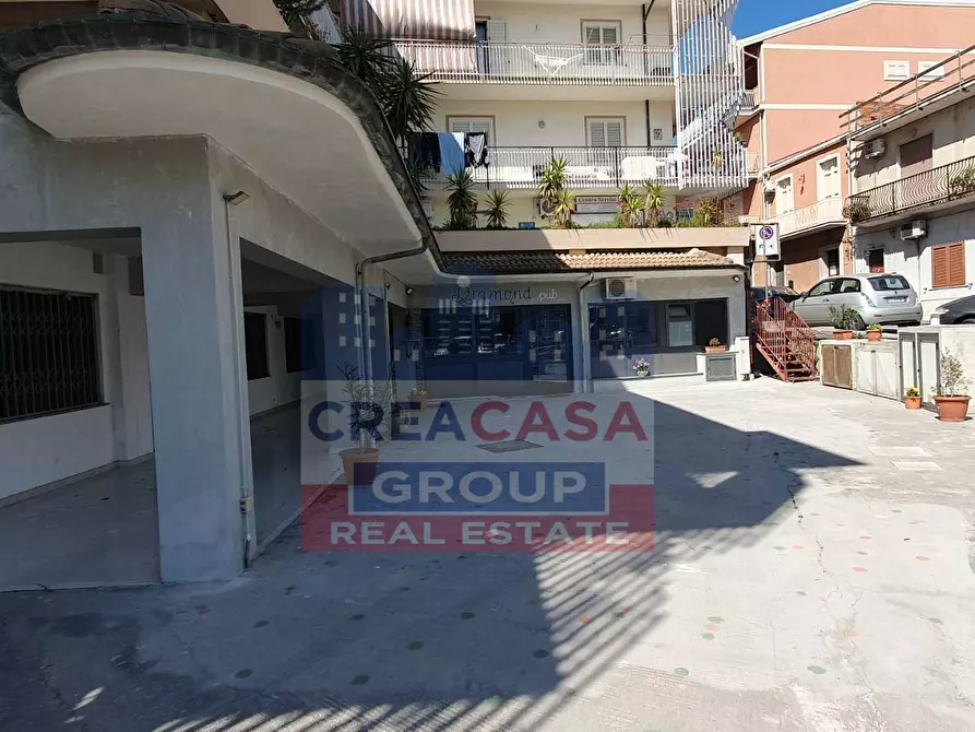 Immagine 1 di Locale commerciale in vendita  in CORSO DELLE PROVINCE a Gaggi