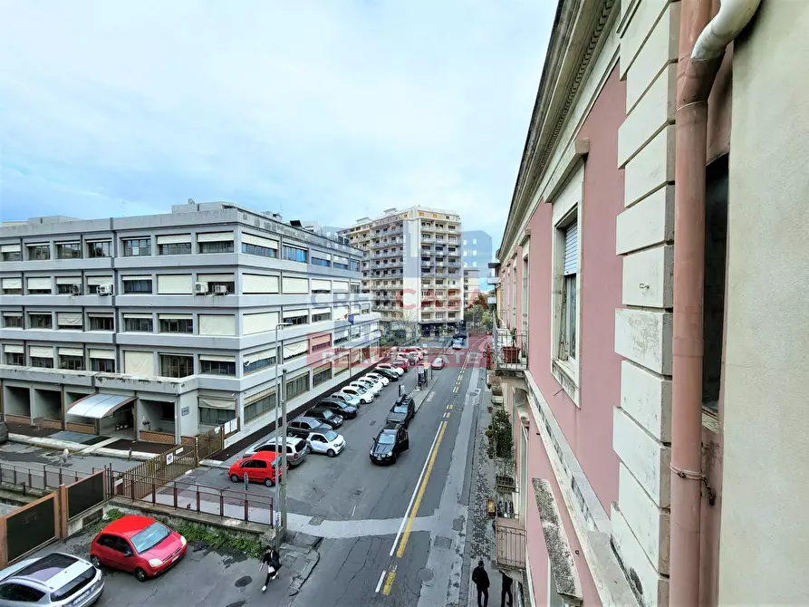 Immagine 25 di Appartamento in vendita  in via Cifali a Catania