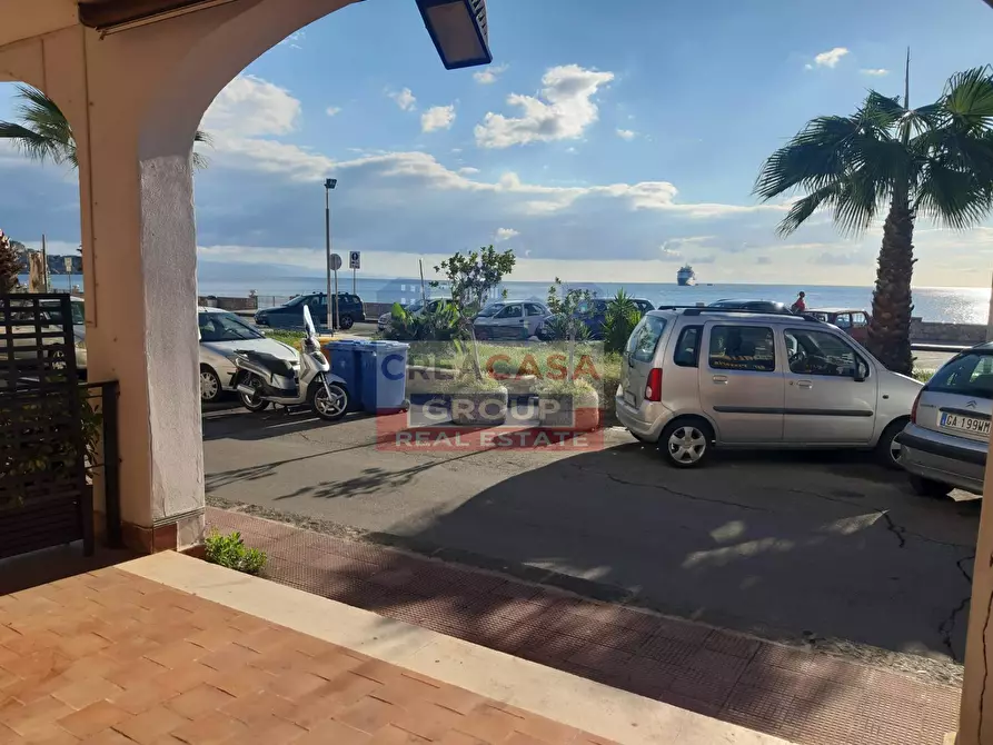 Immagine 12 di Locale commerciale in vendita  in Naxos a Giardini-Naxos