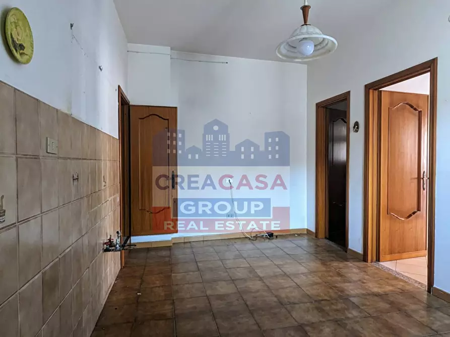 Immagine 19 di Palazzo in vendita  in via Pietro Ruffo a Calatabiano