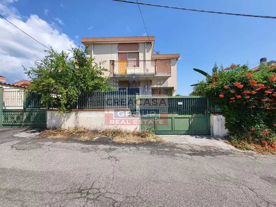 Immagine 1 di Villa in vendita  in Traversa II di Viale delle Provincie a Giarre