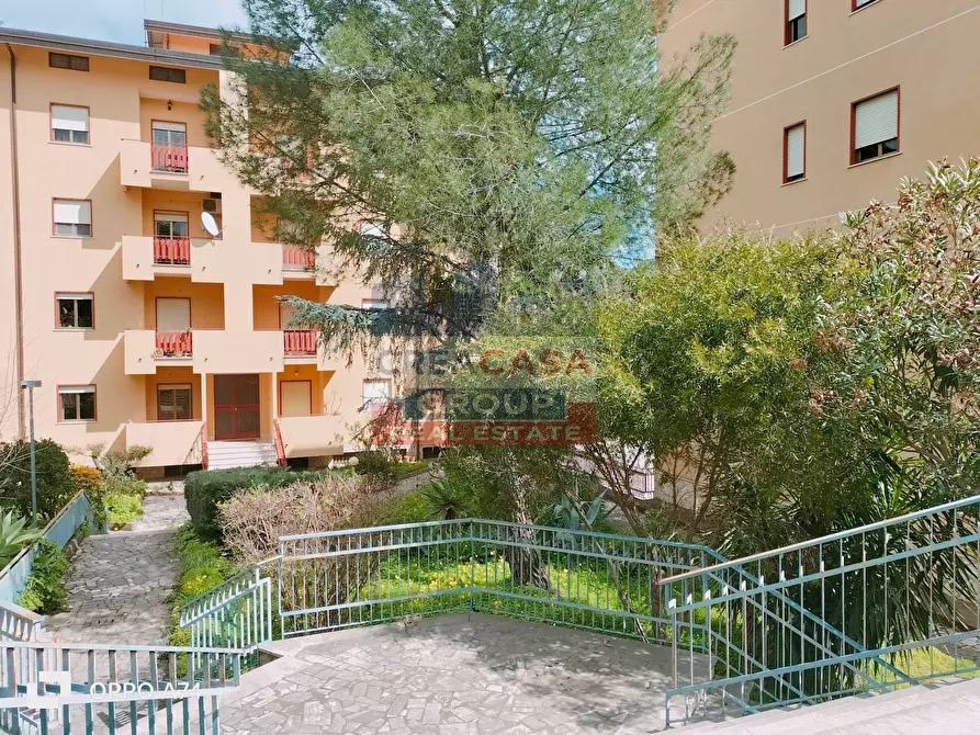 Immagine 4 di Appartamento in vendita  in via regina Elena a Francavilla Di Sicilia