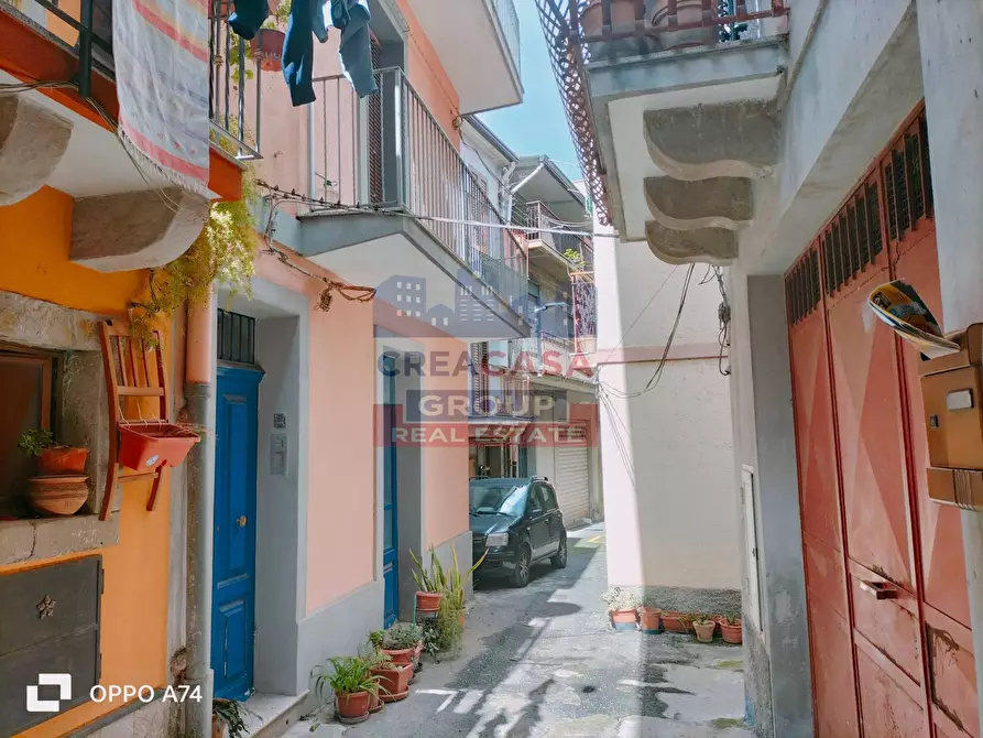 Immagine 3 di Appartamento in vendita  in via Dante a Francavilla Di Sicilia