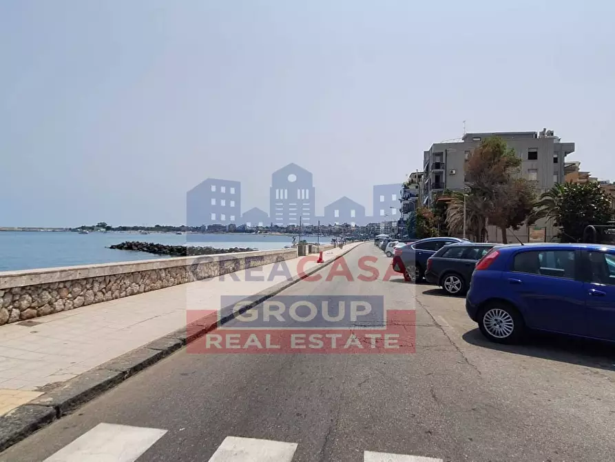 Immagine 17 di Appartamento in vendita  in via Erice a Giardini-Naxos