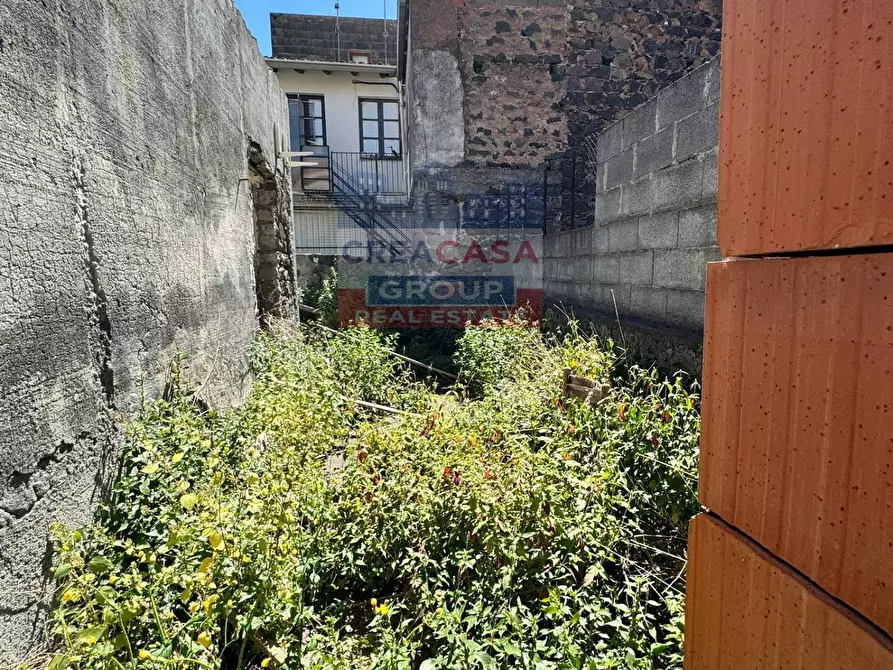 Immagine 12 di Agriturismo in vendita  in Via Riccardo Casalaina a Catania