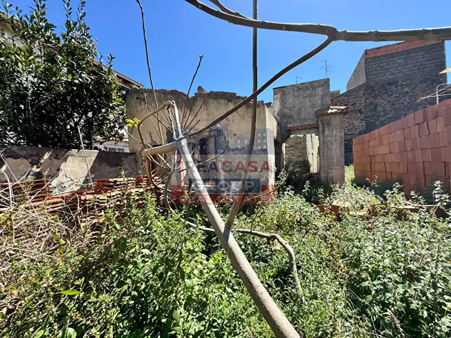 Immagine 13 di Agriturismo in vendita  in Via Riccardo Casalaina a Catania