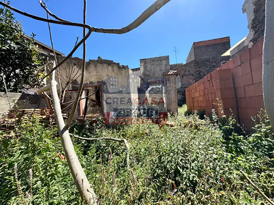 Immagine 16 di Agriturismo in vendita  in Via Riccardo Casalaina a Catania