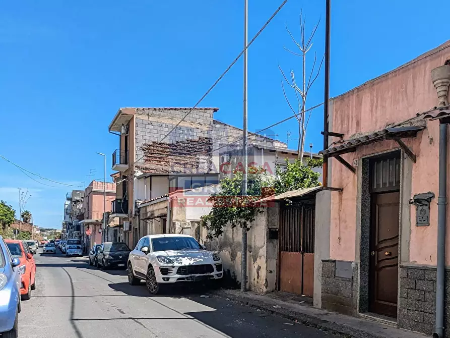 Immagine 17 di Agriturismo in vendita  in Via Riccardo Casalaina a Catania