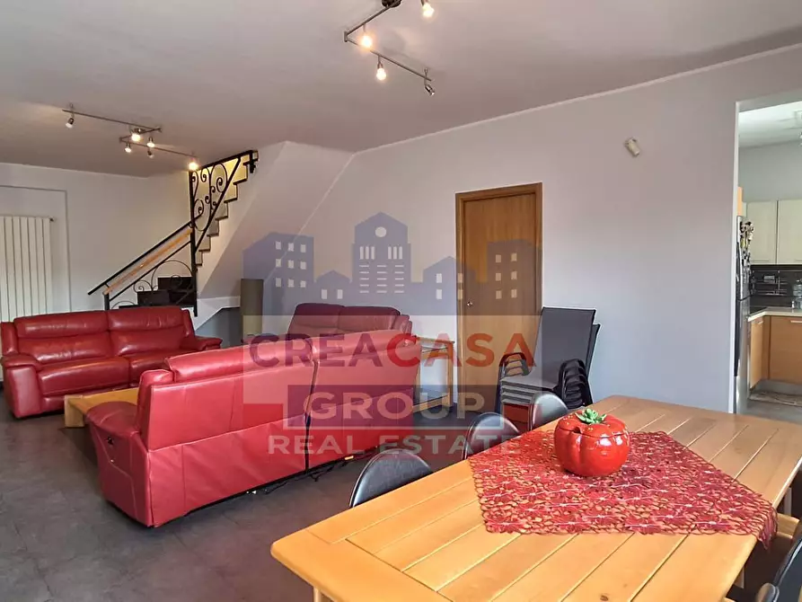 Immagine 8 di Villa in vendita  in VIA TROPEA a Aci Sant'antonio