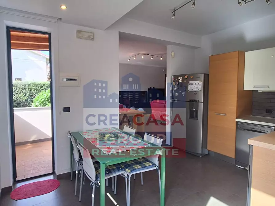 Immagine 9 di Villa in vendita  in VIA TROPEA a Aci Sant'antonio