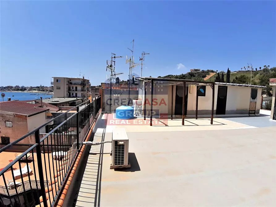 Immagine 28 di Appartamento in vendita  in via Vittorio Emanuele Terzo a Giardini-Naxos