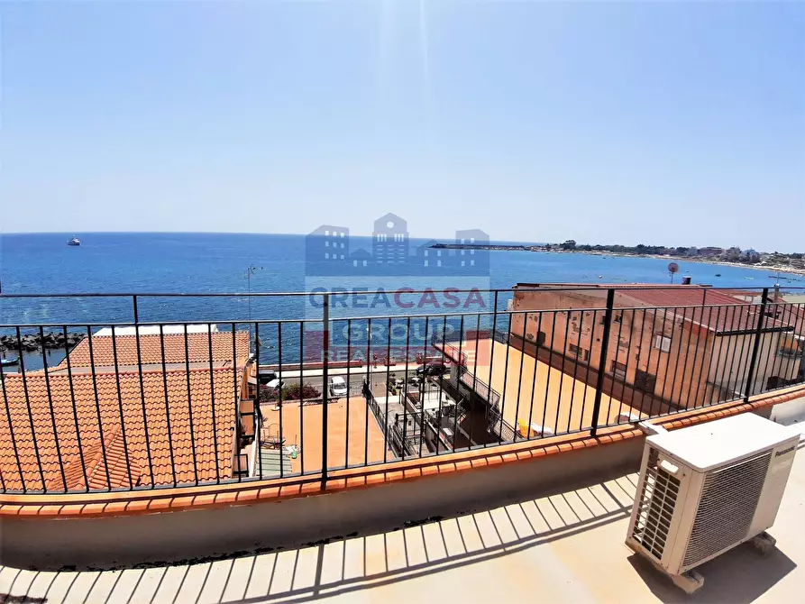Immagine 30 di Appartamento in vendita  in via Vittorio Emanuele Terzo a Giardini-Naxos