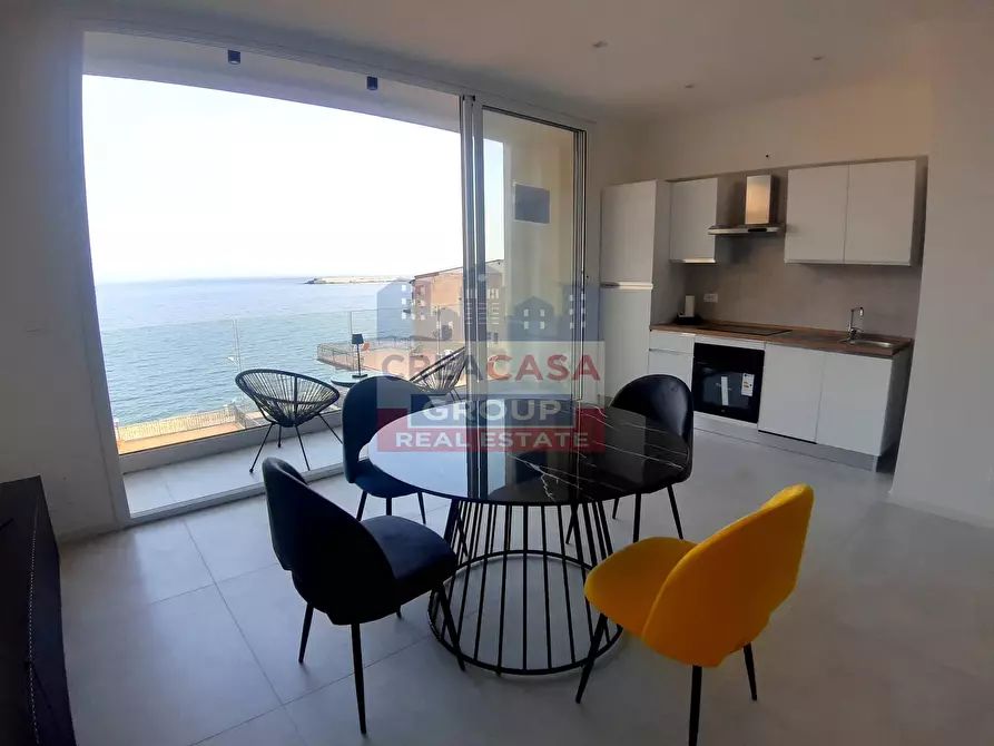 Immagine 18 di Appartamento in vendita  in via Vittorio Emanuele Terzo a Giardini-Naxos